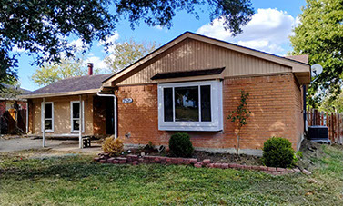 3 BEDROOMS&nbsp; |&nbsp; 2 FULL BATHS&nbsp; |&nbsp; 1,721 SQ FT&nbsp; |&nbsp; .27 ACRE HEATING: GAS HEATING: GAS AMENETIES / APPLIANCES: Dishwasher, Stove / Oven Hardwood Flo