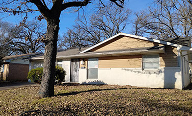 3 BEDROOMS&nbsp; |&nbsp; 2 FULL BATHS&nbsp; |&nbsp; 1,721 SQ FT&nbsp; |&nbsp; .27 ACRE HEATING: GAS HEATING: GAS AMENETIES / APPLIANCES: Dishwasher, Stove / Oven Hardwood Flo