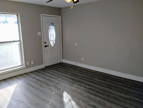 3 BEDROOMS&nbsp; |&nbsp; 2 FULL BATHS&nbsp; |&nbsp; 1,721 SQ FT&nbsp; |&nbsp; .27 ACRE HEATING: GAS HEATING: GAS AMENETIES / APPLIANCES: Dishwasher, Stove / Oven Hardwood Flo