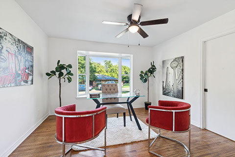 3 BEDROOMS&nbsp; |&nbsp; 2 FULL BATHS&nbsp; |&nbsp; 1,721 SQ FT&nbsp; |&nbsp; .27 ACRE HEATING: GAS HEATING: GAS AMENETIES / APPLIANCES: Dishwasher, Stove / Oven Hardwood Flo