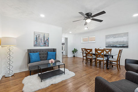 3 BEDROOMS&nbsp; |&nbsp; 2 FULL BATHS&nbsp; |&nbsp; 1,721 SQ FT&nbsp; |&nbsp; .27 ACRE HEATING: GAS HEATING: GAS AMENETIES / APPLIANCES: Dishwasher, Stove / Oven Hardwood Flo