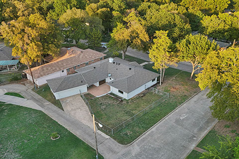 3 BEDROOMS&nbsp; |&nbsp; 2 FULL BATHS&nbsp; |&nbsp; 1,721 SQ FT&nbsp; |&nbsp; .27 ACRE HEATING: GAS HEATING: GAS AMENETIES / APPLIANCES: Dishwasher, Stove / Oven Hardwood Flo